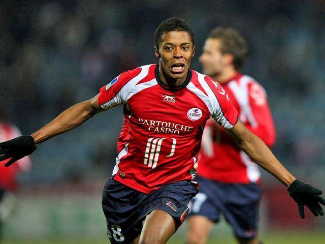 包含蒙彼利埃连续不败，状态火热的词条