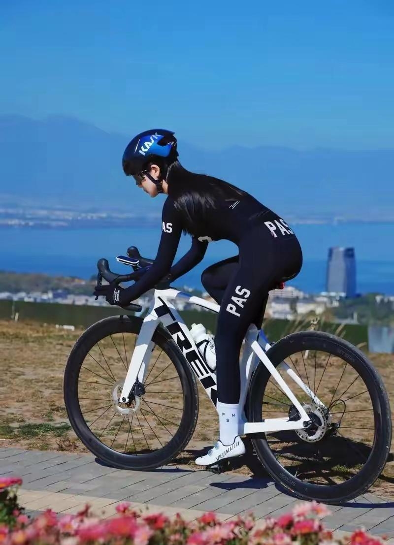 关于纳米比亚自行车选手速度惊人的信息