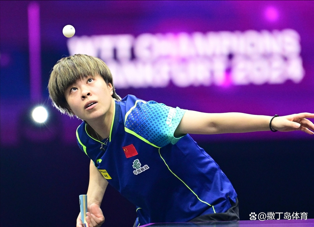 法兰克福球员集体发挥出色，连胜收官