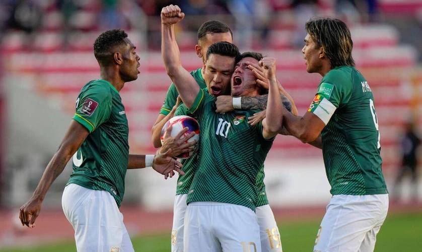 包含乌拉圭击败委内瑞拉，小组出线形势看好的词条