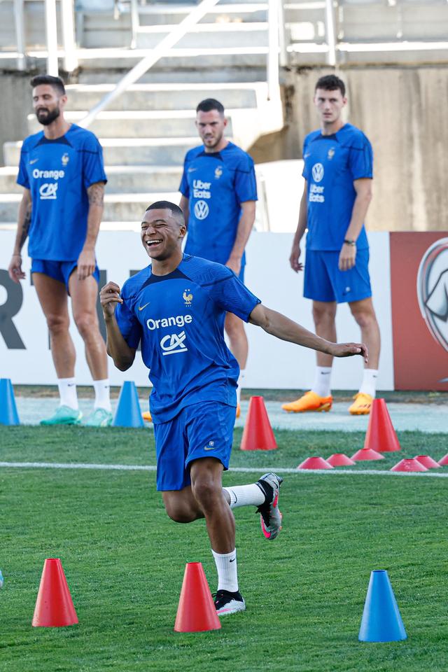 法国足球联赛的赛况引人注目 法国足球联赛的赛况引人注目