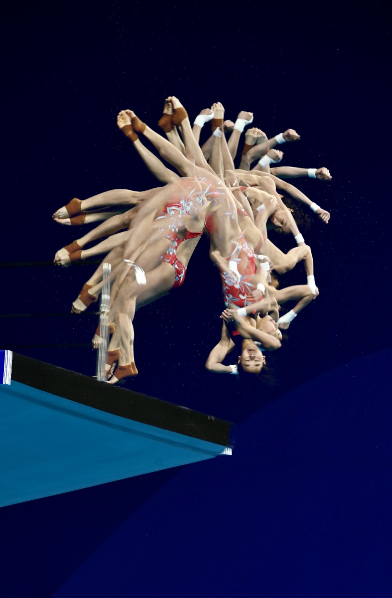 马来西亚跳水运动员勇夺冠军