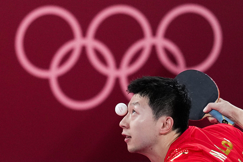 德国队力克奥地利队，马龙点燃赛场