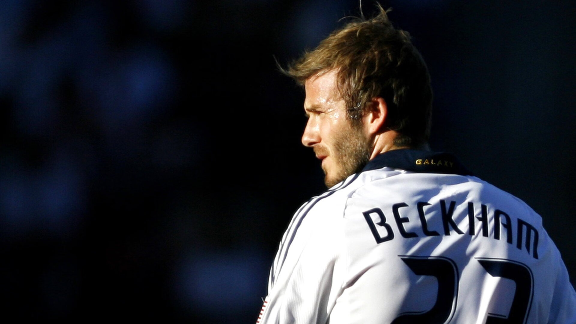 比利亚雷亚尔全明星对阵法国,若日尼奥的 midfield mastery