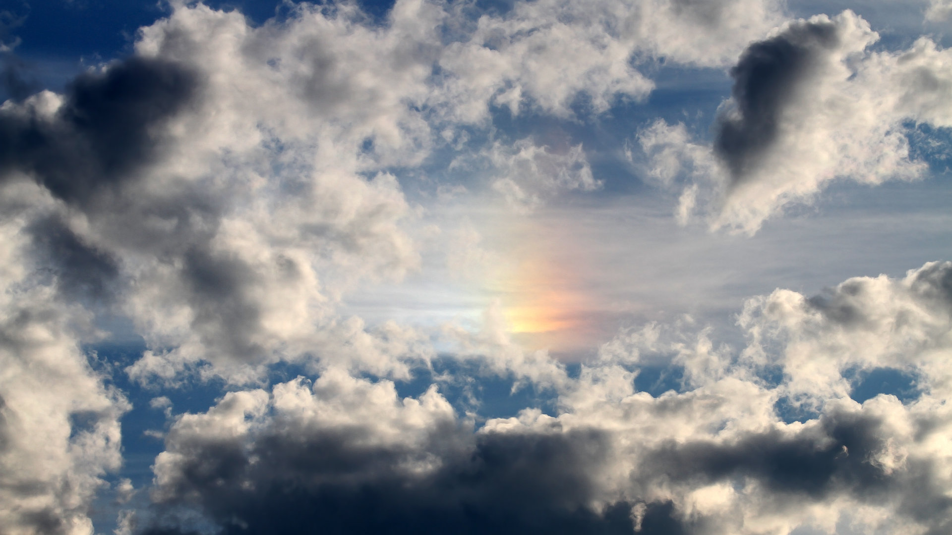 足球的另一半灵魂，当德国精密计算遭遇厄瓜多尔原始野性，迪马利亚在何处完成救赎？