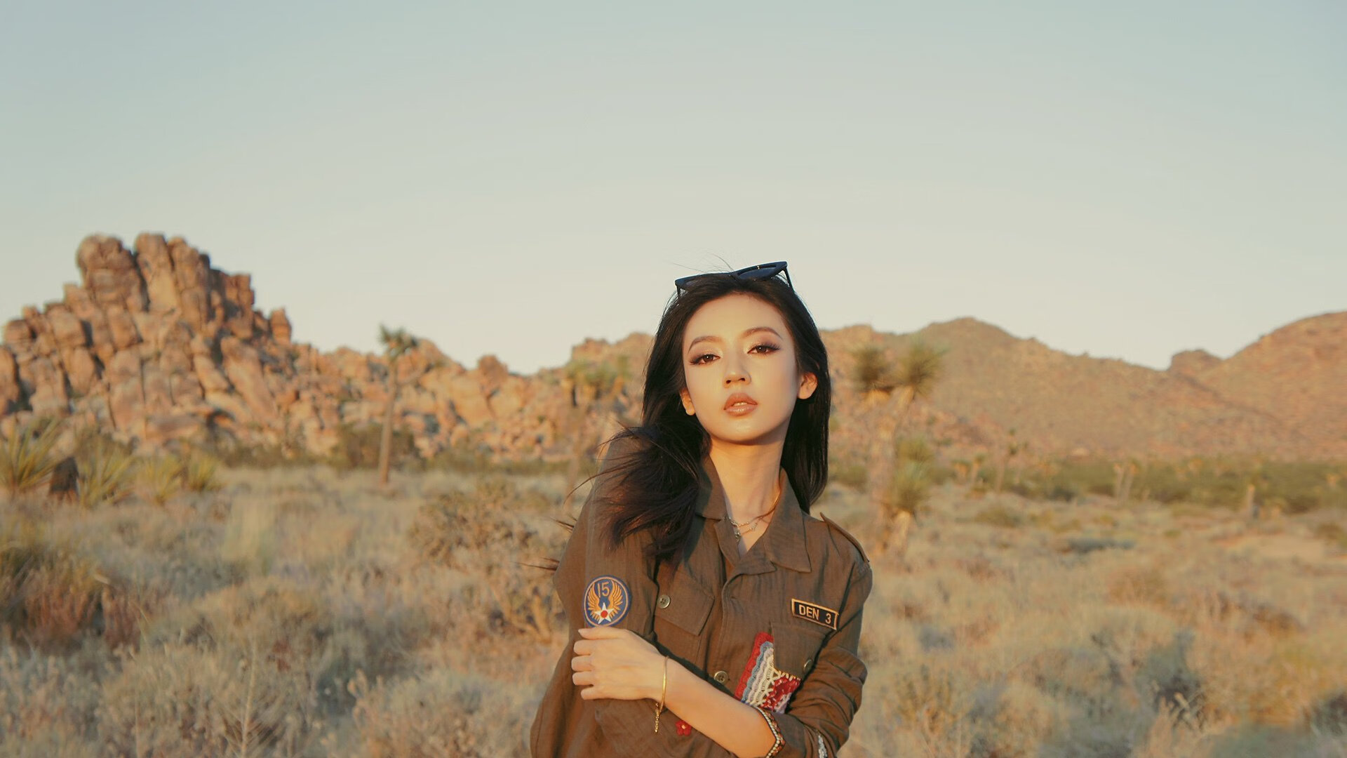 紫金与钢蓝的破界对决,当湖人封锁辽宁,哈登演绎现代篮球掌控力