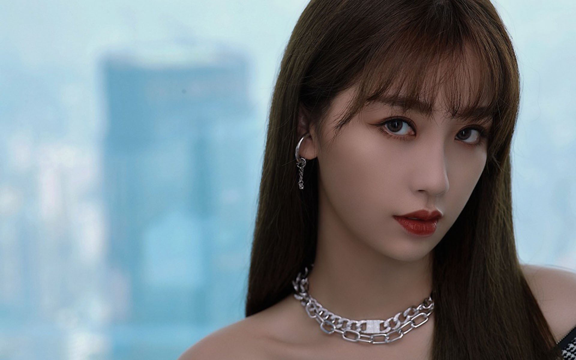 紫金与钢蓝的破界对决,当湖人封锁辽宁,哈登演绎现代篮球掌控力